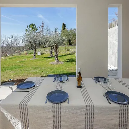 Le Belvedere - Design & Vue Panoramique A Villa Salvagnac