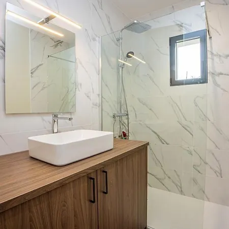 Villa Le Belvedere-design-piscine-vue-gaillac Salvagnac