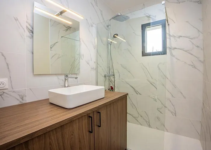 Villa Le Belvedere-design-piscine-vue-gaillac Salvagnac